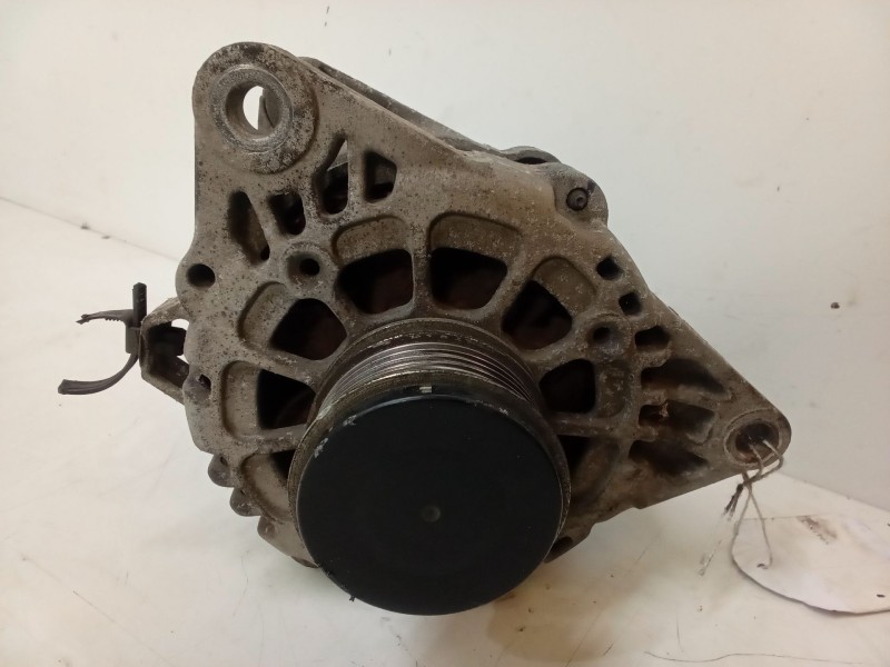 Recambio de alternador para kia carens iv 1.7 crdi referencia OEM IAM   