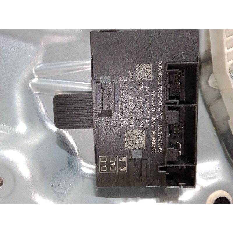 Recambio de elevalunas electrico trasero derecho para skoda yeti (5l) 1.2 tsi referencia OEM IAM 10219125611055L0839402B 5L09598