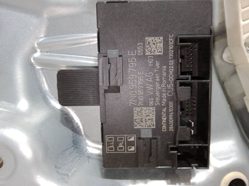 Recambio de elevalunas electrico trasero derecho para skoda yeti (5l) 1.2 tsi referencia OEM IAM 10219125611055L0839402B 5L09598