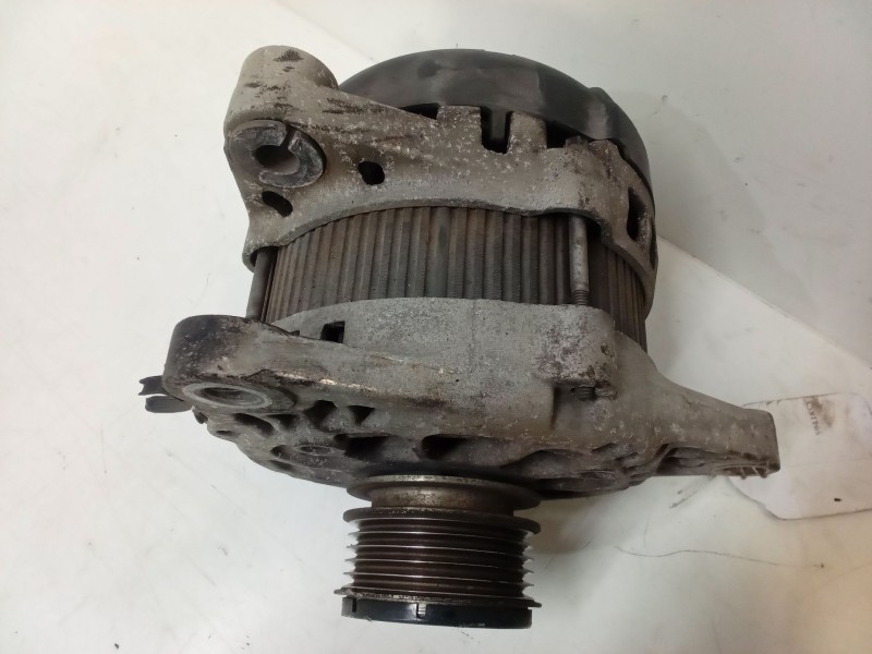 Recambio de alternador para kia carens iv 1.7 crdi referencia OEM IAM   
