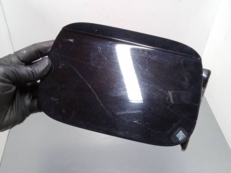 TAPA EXTERIOR COMBUSTIBLE 