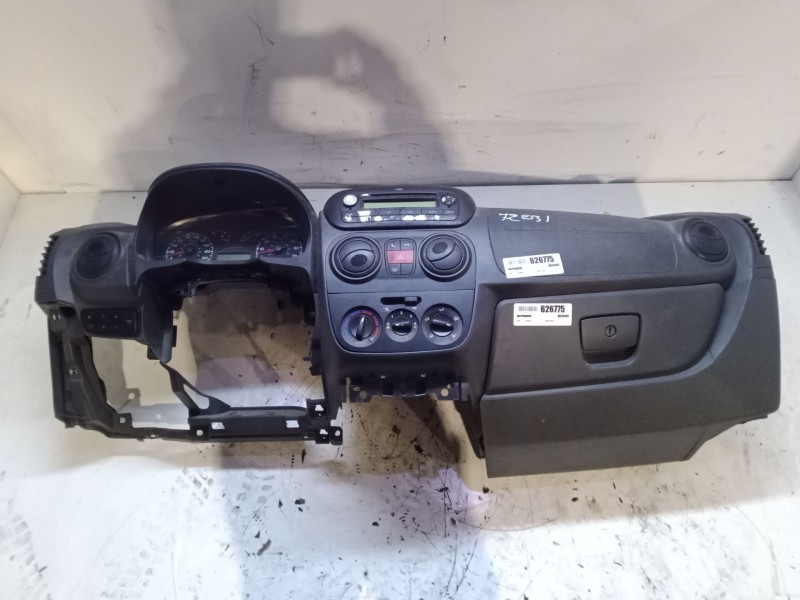 Recambio de salpicadero para peugeot bipper tepee 1.4 hdi referencia OEM IAM   