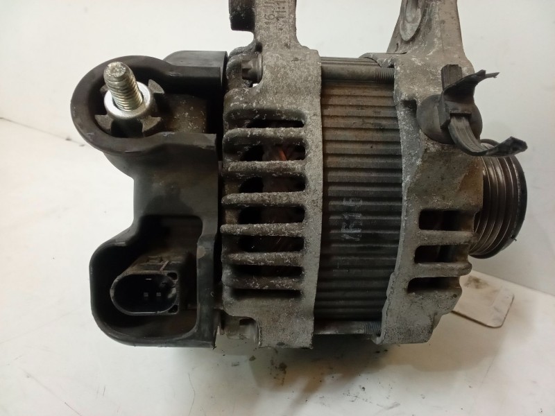 Recambio de alternador para kia carens iv 1.7 crdi referencia OEM IAM   