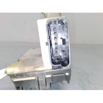CERRADURA PUERTA DELANTERA DERECHA 