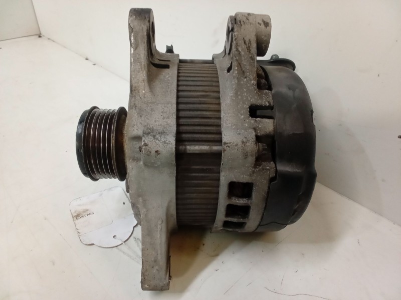 Recambio de alternador para kia carens iv 1.7 crdi referencia OEM IAM   