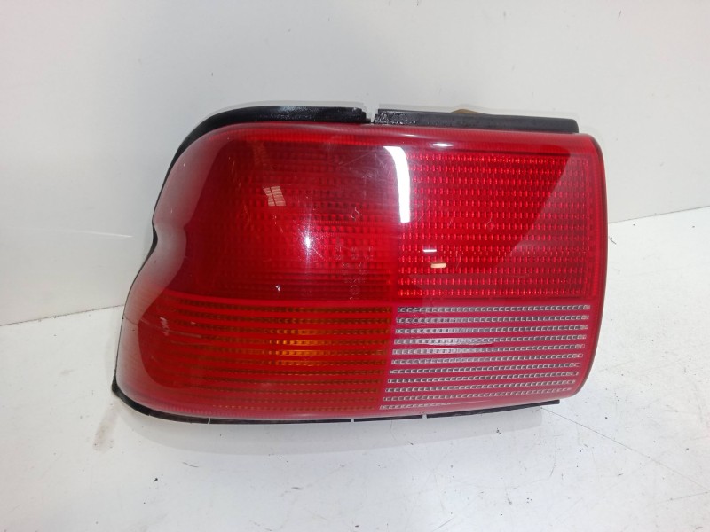 Recambio de piloto trasero izquierdo para ford escort v (aal, abl) 1.6 i 16v referencia OEM IAM   