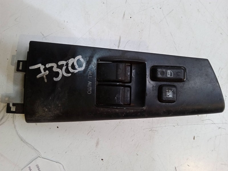 Recambio de mando elevalunas delantero izquierdo para toyota corolla (_e12_) 1.6 vvt-i (zze121_) referencia OEM IAM   