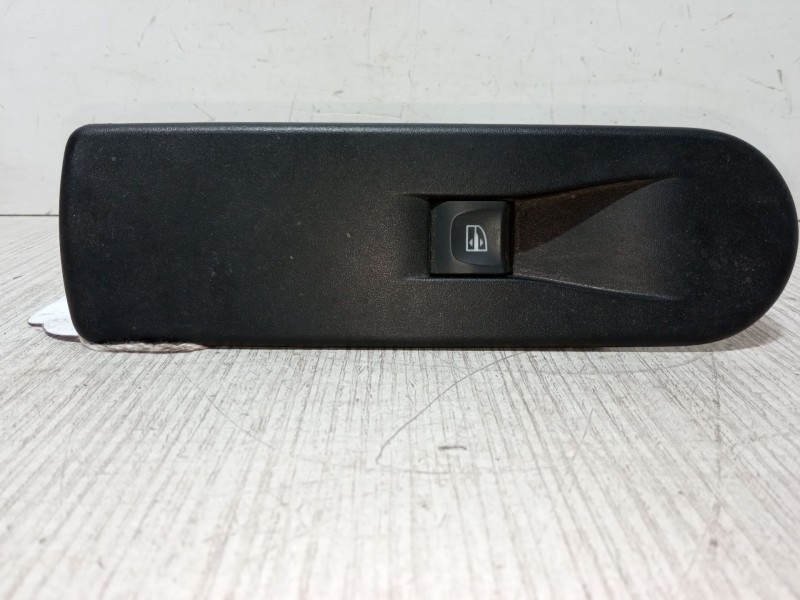 Recambio de mando elevalunas delantero derecho para renault clio iv (bh_) 1.5 dci 90 referencia OEM IAM 809602454P   Recambio de mando elevalunas delantero derecho para renault clio iv (bh_) 1.5 dci 90 referencia OEM IAM 809602454P