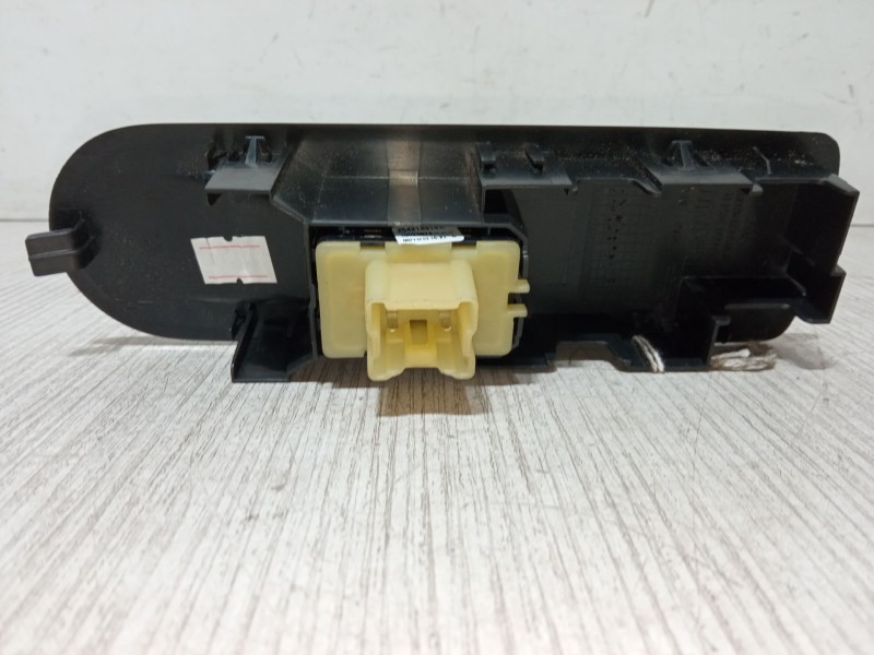 Recambio de mando elevalunas delantero derecho para renault clio iv (bh_) 1.5 dci 90 referencia OEM IAM 809602454P   Recambio de mando elevalunas delantero derecho para renault clio iv (bh_) 1.5 dci 90 referencia OEM IAM 809602454P