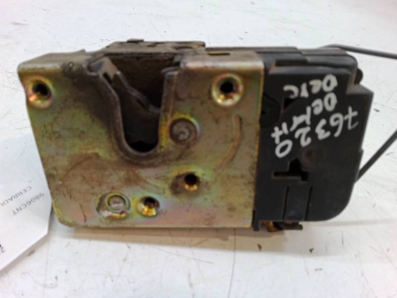 CERRADURA PUERTA DELANTERA DERECHA 
