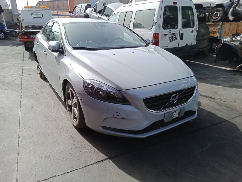 volvo v40 hatchback (525) del año 2012