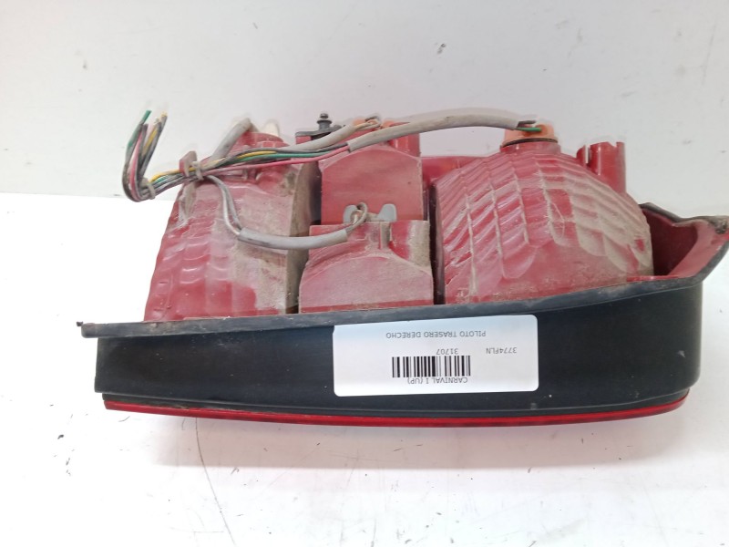 Recambio de piloto trasero derecho para kia carnival i (up) 2.9 tdi referencia OEM IAM   