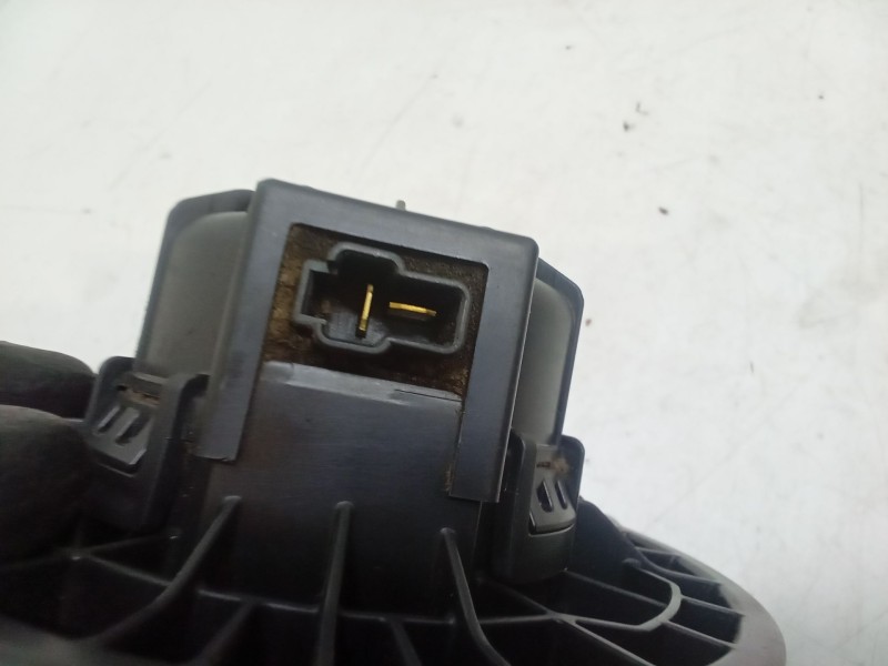 Recambio de motor calefaccion para kia carens iv 1.7 crdi referencia OEM IAM 97113-A4000  