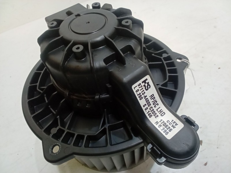 Recambio de motor calefaccion para kia carens iv 1.7 crdi referencia OEM IAM 97113-A4000  