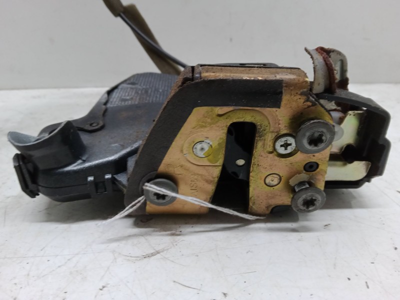 Recambio de cerradura puerta delantera derecha para toyota corolla verso (zer_, zze12_, r1_) 2.0 d-4d (cur10_) referencia OEM IA