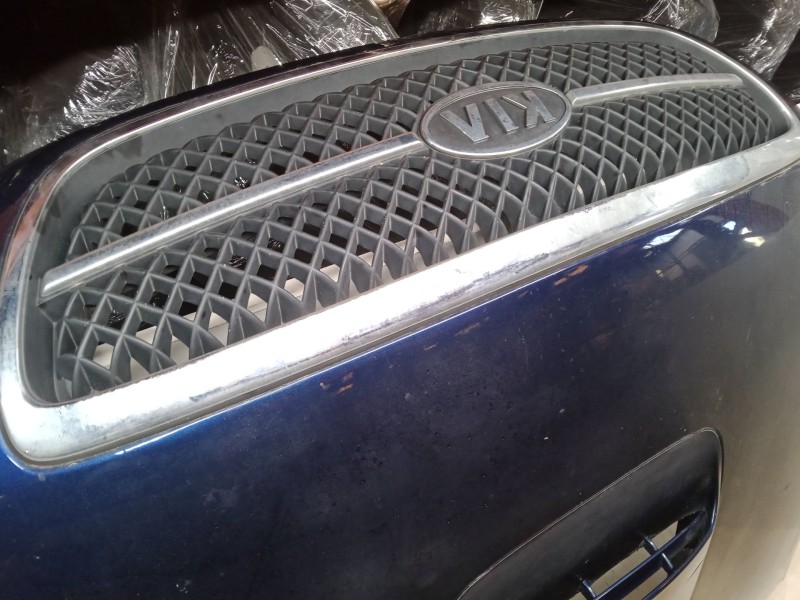 Recambio de capo para kia carnival i (up) 2.9 tdi referencia OEM IAM    Recambio de capo para kia carnival i (up) 2.9 tdi referencia OEM IAM