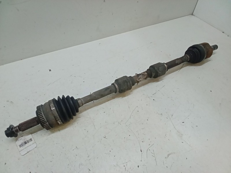 Recambio de transmision delantera derecha para kia carens iv 1.7 crdi referencia OEM IAM   