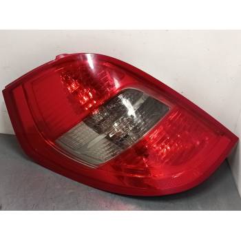 PILOTO TRASERO IZQUIERDO A1698202964 
