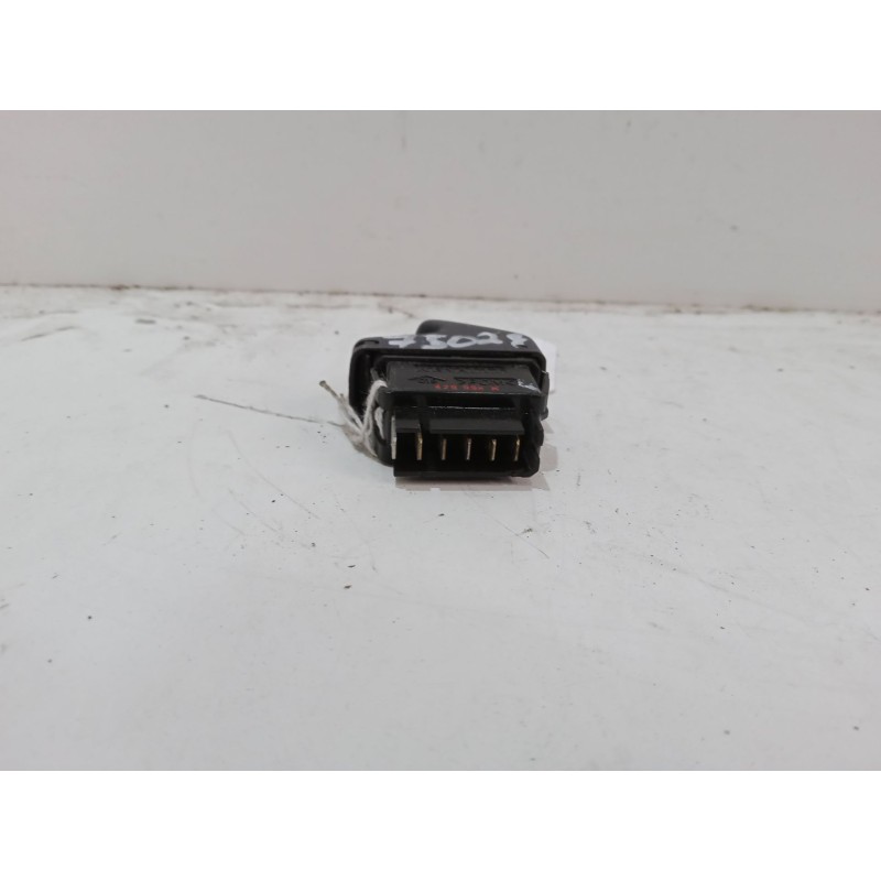 Recambio de mando elevalunas delantero izquierdo para renault clio ii (bb_, cb_) 1.2 (bb0a, bb0f, bb10, bb1k, bb28, bb2d, bb2h,  Recambio de mando elevalunas delantero izquierdo para renault clio ii (bb_, cb_) 1.2 (bb0a, bb0f, bb10, bb1k, bb28, bb2d, bb2h,