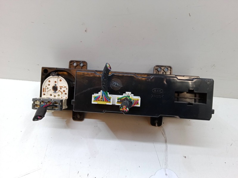 Recambio de mando climatizador para kia carnival i (up) 2.9 tdi referencia OEM IAM 0K53b61190  