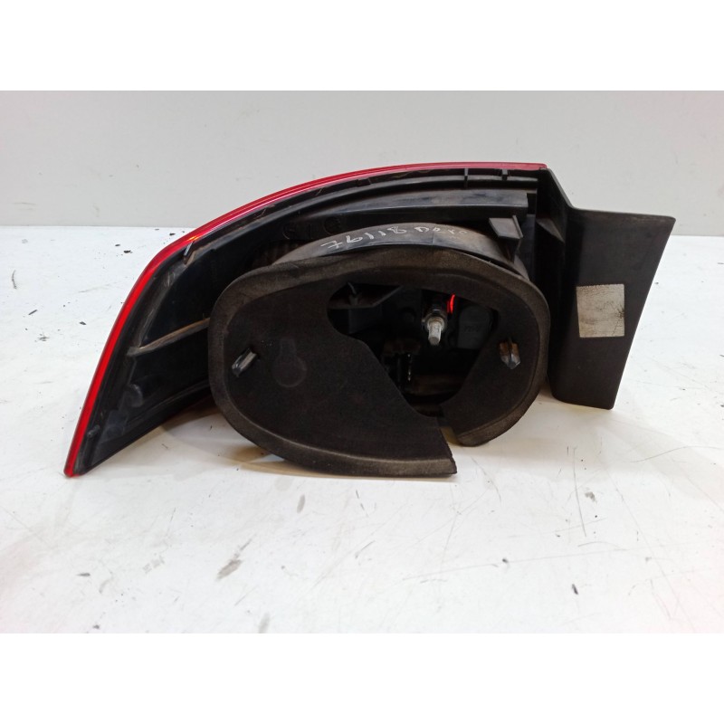 Recambio de piloto trasero derecho para renault laguna ii (bg0/1_) 1.9 dci (bg08, bg0g) referencia OEM IAM   