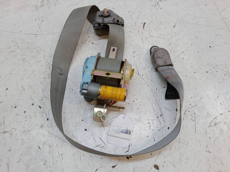 Recambio de cinturon seguridad delantero derecho para kia carnival i (up) 2.9 tdi referencia OEM IAM   