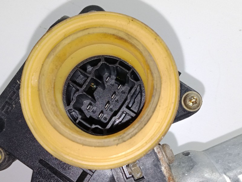 Recambio de elevalunas electrico trasero derecho para toyota corolla verso (zer_, zze12_, r1_) 2.0 d-4d (cur10_) referencia OEM 