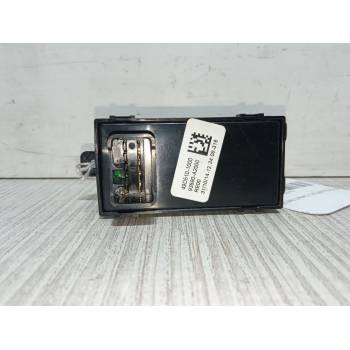 MANDO ELEVALUNAS DELANTERO DERECHO 93580A2000 