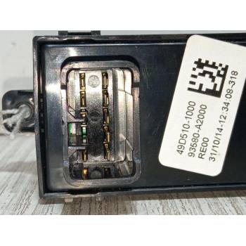 MANDO ELEVALUNAS DELANTERO DERECHO 93580A2000 