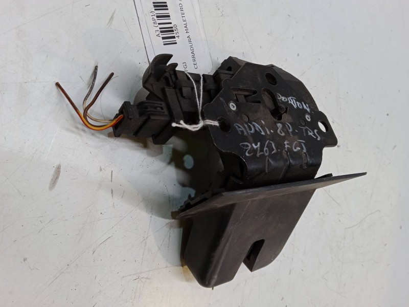 Recambio de cerradura maletero / porton para audi a3 (8p1) 1.9 tdi referencia OEM IAM    Recambio de cerradura maletero / porton para audi a3 (8p1) 1.9 tdi referencia OEM IAM