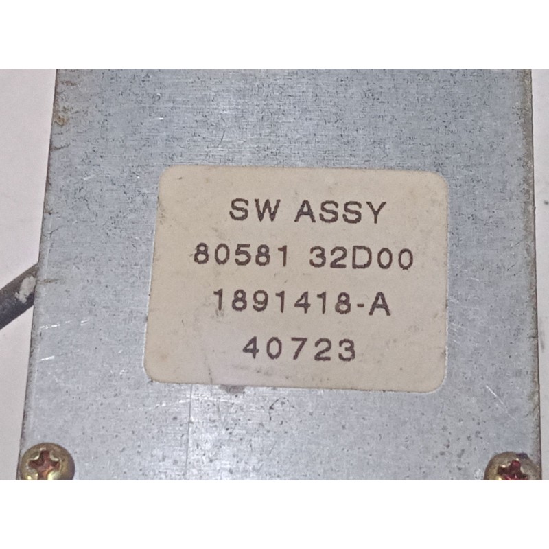 Recambio de cerradura puerta delantera izquierda para nissan cabstar e (tl_, vl_) 125.35, 125.45 (tl0, vl0) referencia OEM IAM 8