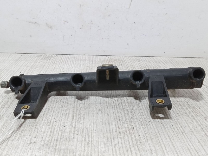 Recambio de rampa inyectora para citroën saxo (s0, s1) 1.1 x, sx referencia OEM IAM   