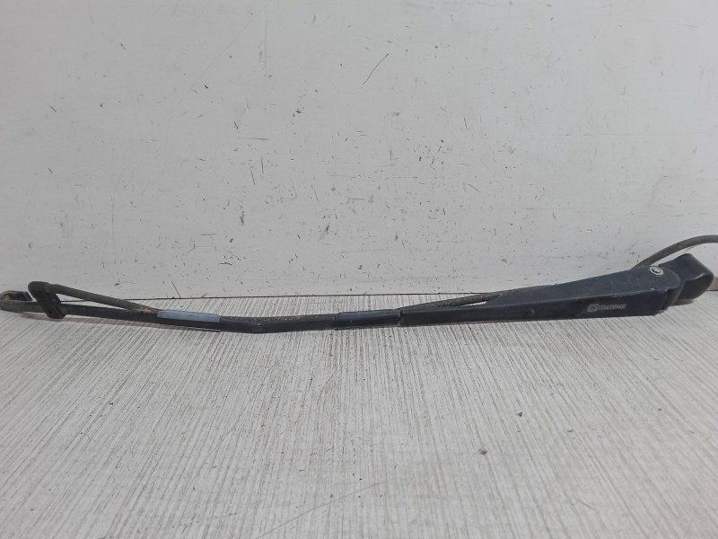 Recambio de brazo limpia delantero izquierdo para aixam a.721 0.4 d referencia OEM IAM   