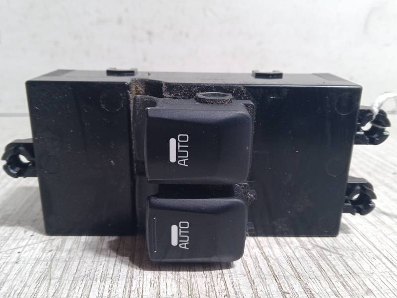MANDO ELEVALUNAS DELANTERO IZQUIERDO 93570A2100 