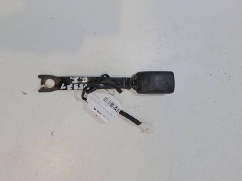 ANCLAJE CINTURON DELANTERO IZQUIERDO 