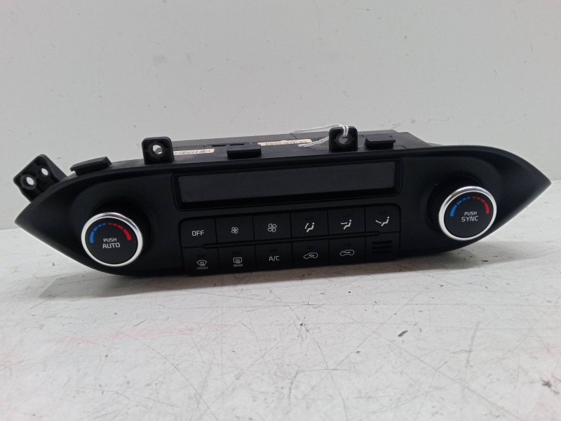 Recambio de mando climatizador para kia carens iv 1.7 crdi referencia OEM IAM 97250A4XXX  