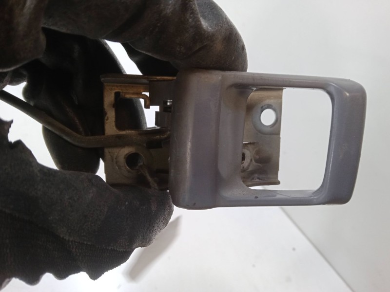 Recambio de maneta interior puerta delantera izquierda para nissan cabstar e (tl_, vl_) 125.35, 125.45 (tl0, vl0) referencia OEM