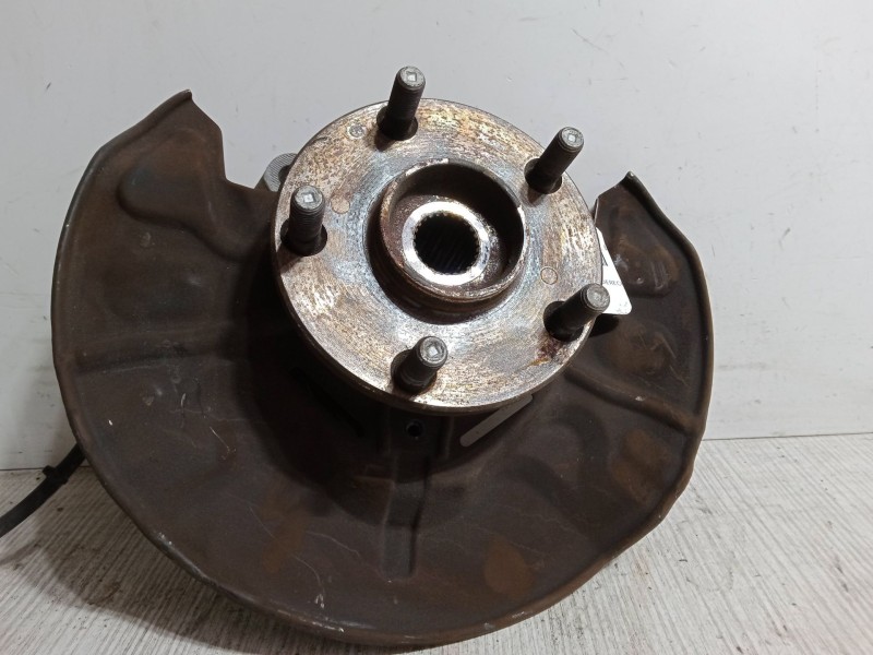 Recambio de mangueta delantera derecha para toyota corolla verso (zer_, zze12_, r1_) 1.8 (znr11_) referencia OEM IAM Consensorab