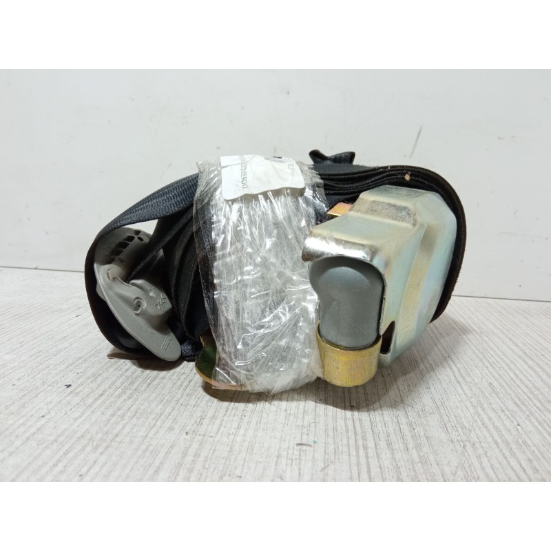 Recambio de cinturon con pretensor delantero izquierdo para toyota corolla verso (zer_, zze12_, r1_) 2.0 d-4d (cur10_) referenci