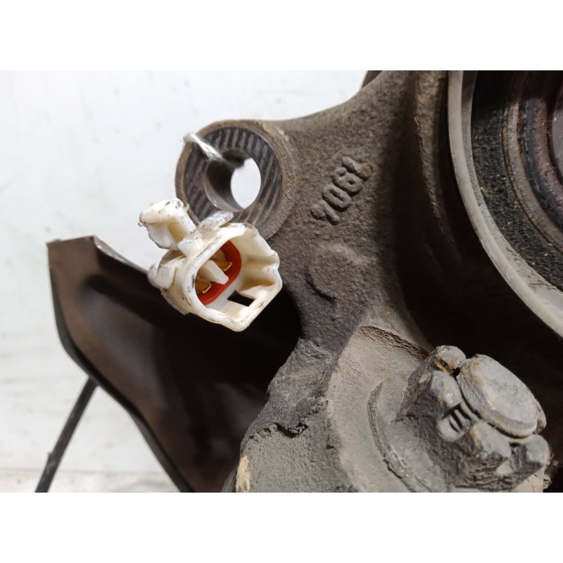 Recambio de mangueta delantera derecha para toyota corolla verso (zer_, zze12_, r1_) 1.8 (znr11_) referencia OEM IAM Consensorab