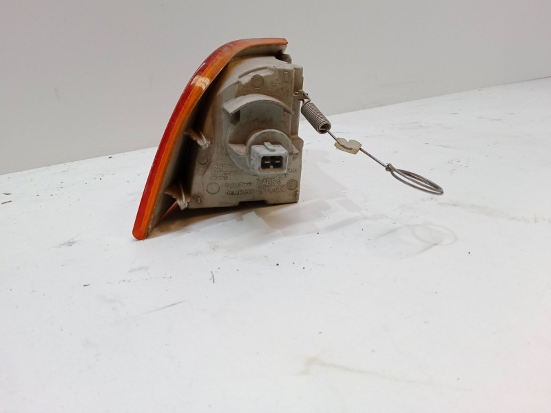 Recambio de intermitente delantero izquierdo para fiat punto (176_) 60 1.2 (176ap, 176ar, 176aq, 176bb) referencia OEM IAM   