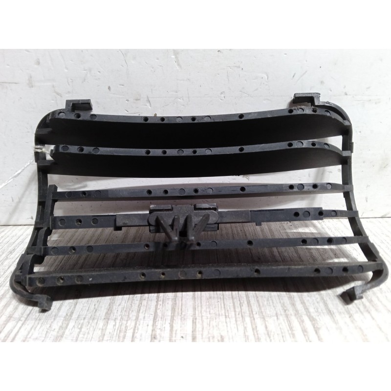 Recambio de aireador central para smart fortwo coupé (450) 0.7 (450.352, 450.332) referencia OEM IAM   