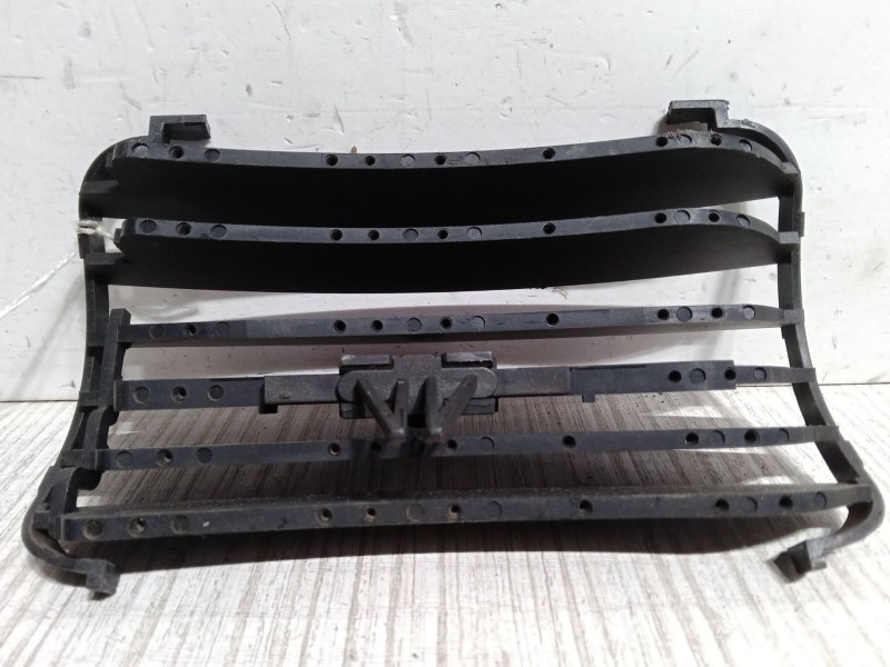 Recambio de aireador central para smart fortwo coupé (450) 0.7 (450.352, 450.332) referencia OEM IAM   