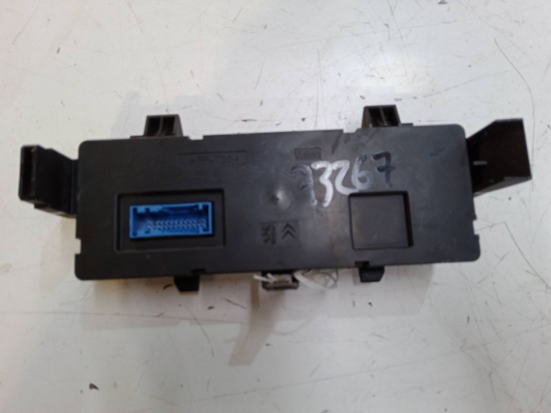 Recambio de mando climatizador para citroën c2 (jm_) 1.4 referencia OEM IAM 96533393XT  69210003