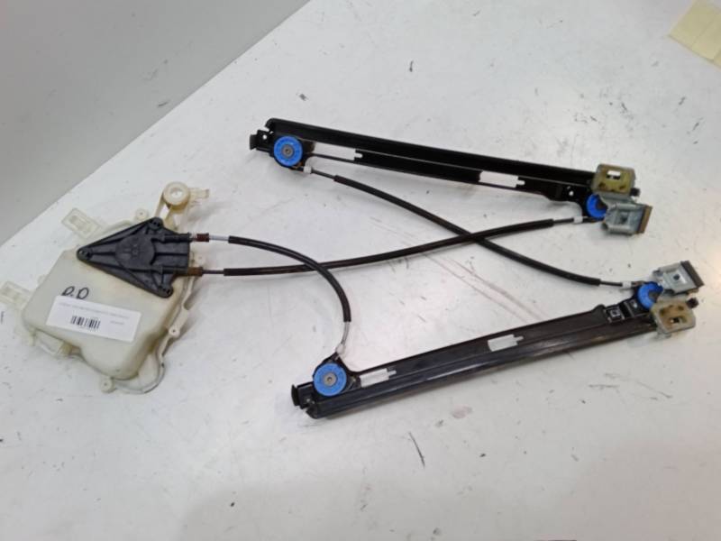 ELEVALUNAS ELECTRICO DELANTERO DERECHO 