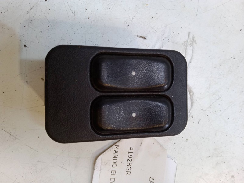 Recambio de mando elevalunas delantero izquierdo para opel zafira a monospace (t98) 2.0 dti 16v (f75) referencia OEM IAM   
