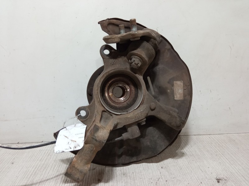 Recambio de mangueta delantera izquierda para toyota corolla verso (zer_, zze12_, r1_) 1.8 (znr11_) referencia OEM IAM   