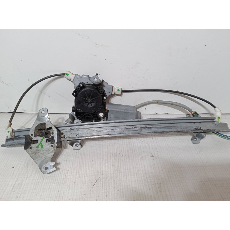 Recambio de elevalunas electrico delantero izquierdo para nissan primera hatchback (p11) 1.6 16v referencia OEM IAM   