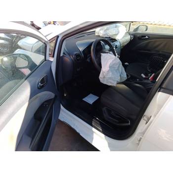 SEAT LEON (1P1)