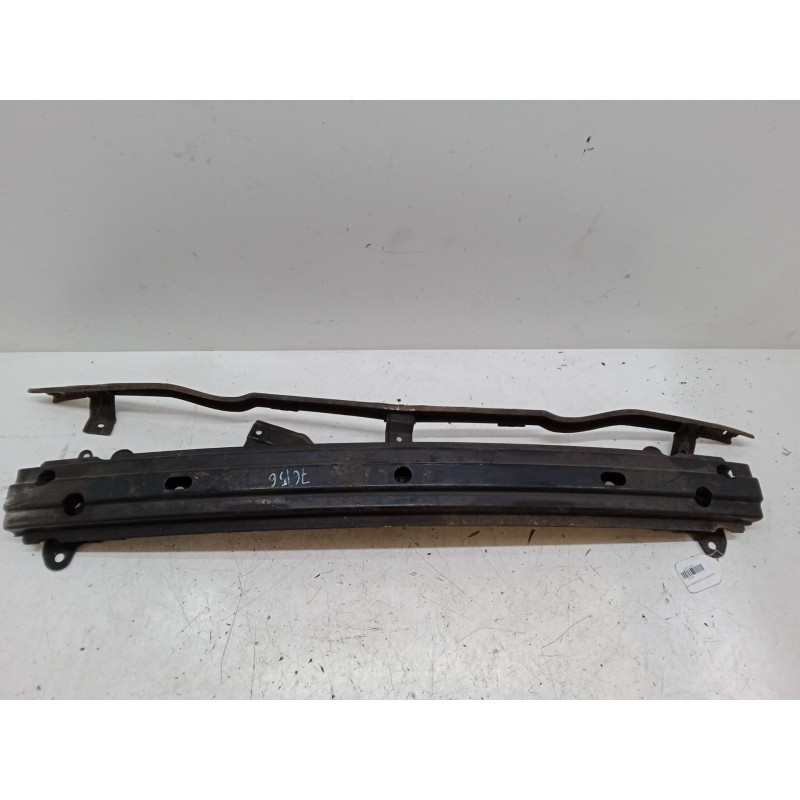 Recambio de refuerzo paragolpes delantero para hyundai getz (tb) 1.1 referencia OEM IAM   